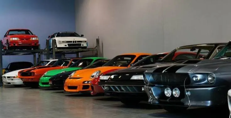 foto-walkers-garage_02 (1) (1).jpg